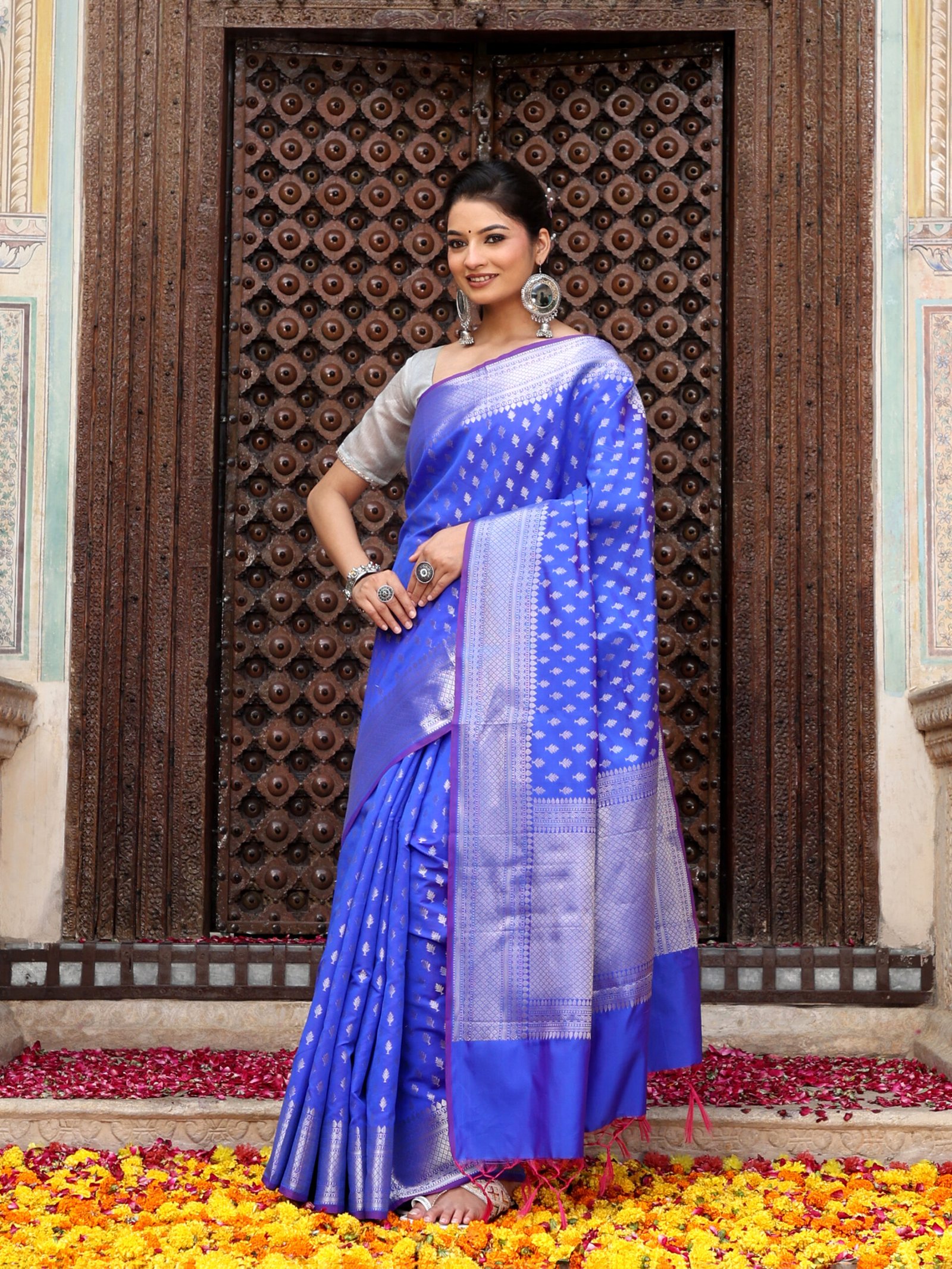 JACQUARD Saree - BLUE - Image 6