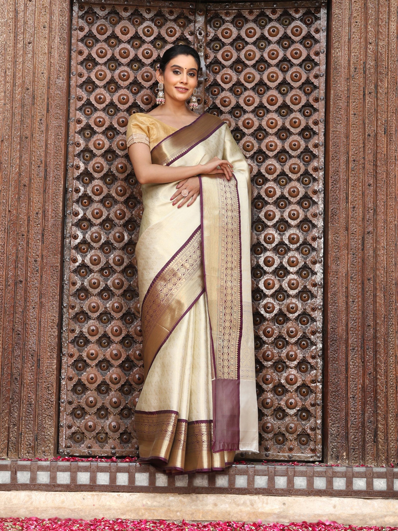 JACQUARD Saree - CREAM