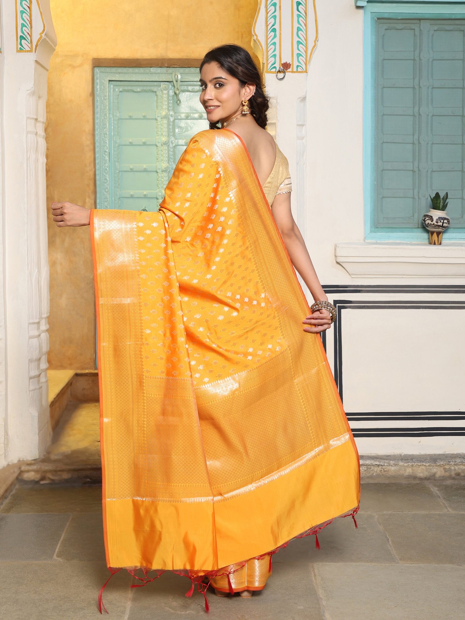 JACQUARD Saree - MUSTERD - Image 2