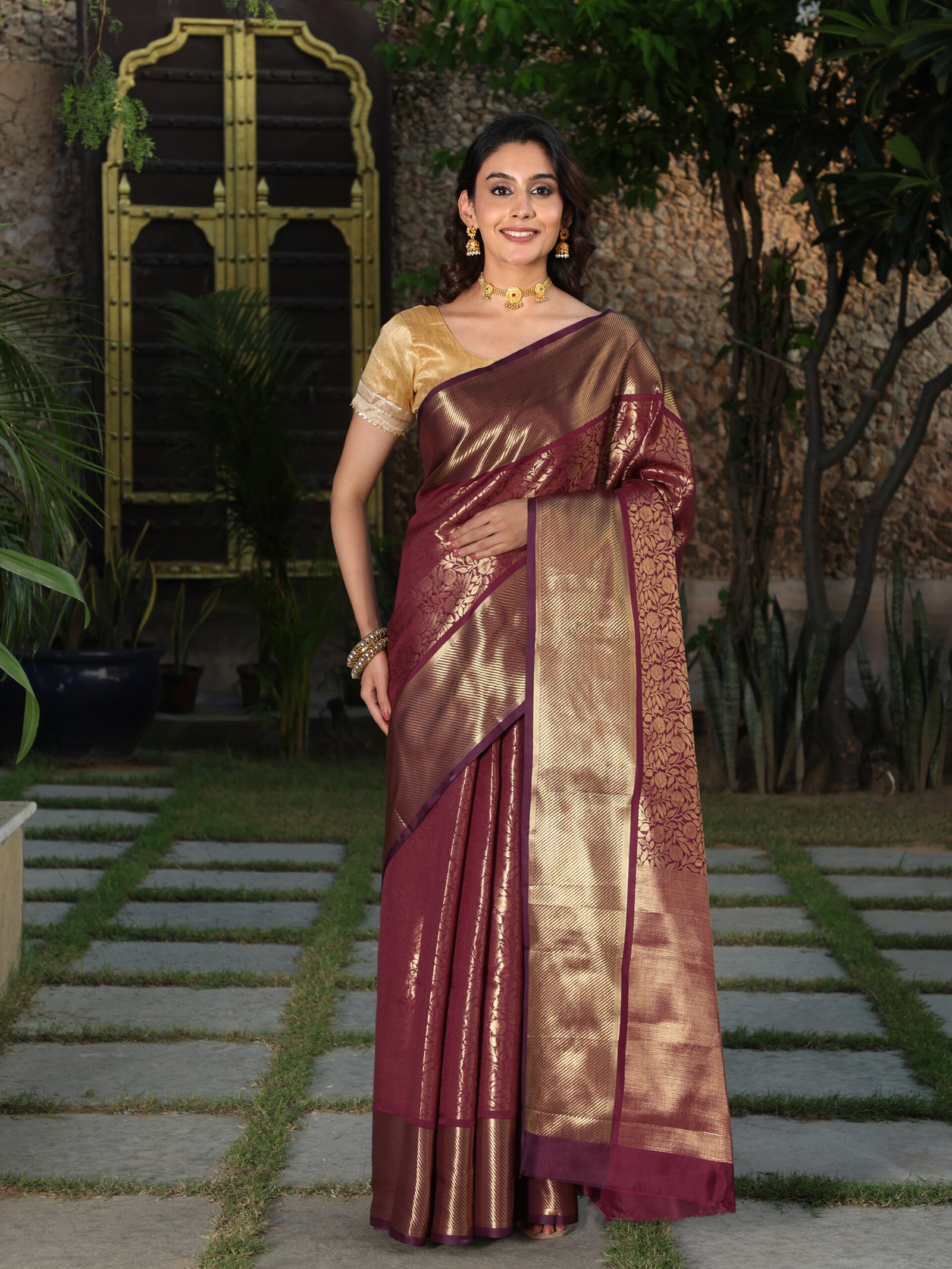 JACQUARD Saree - MAROON - Image 7