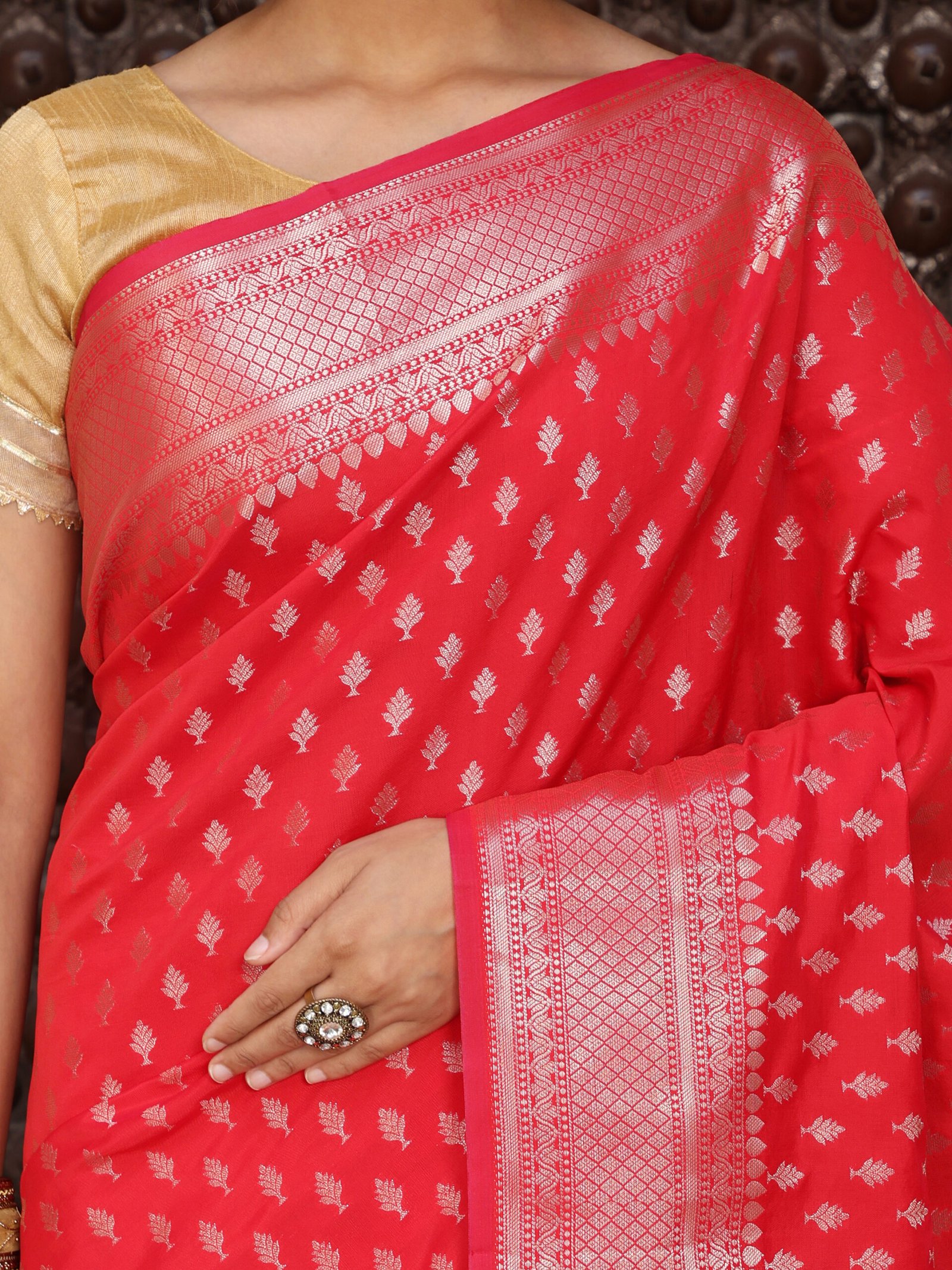 JACQUARD Saree - RED - Image 8