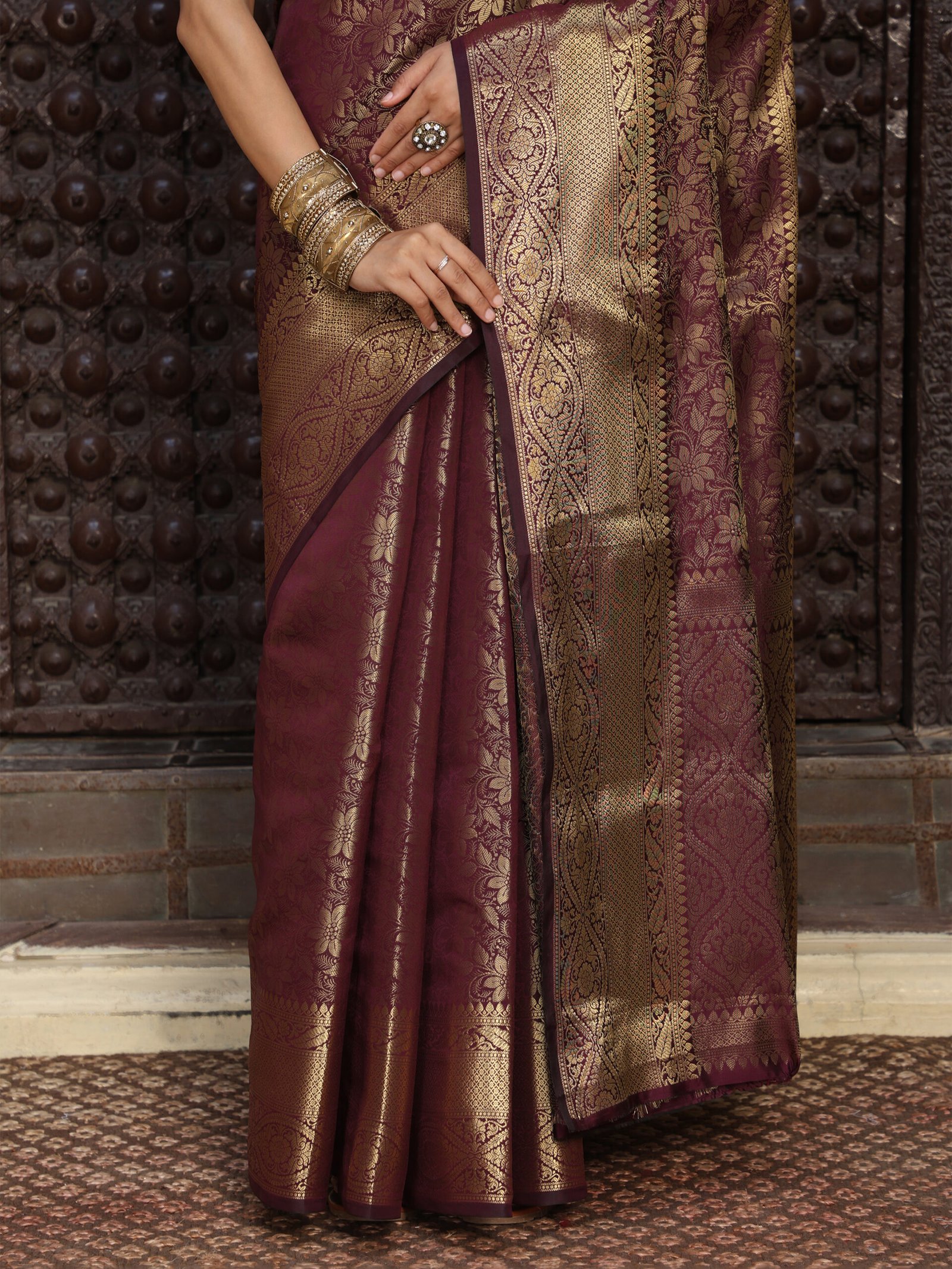 JACQUARD Saree - BROWN - Image 9