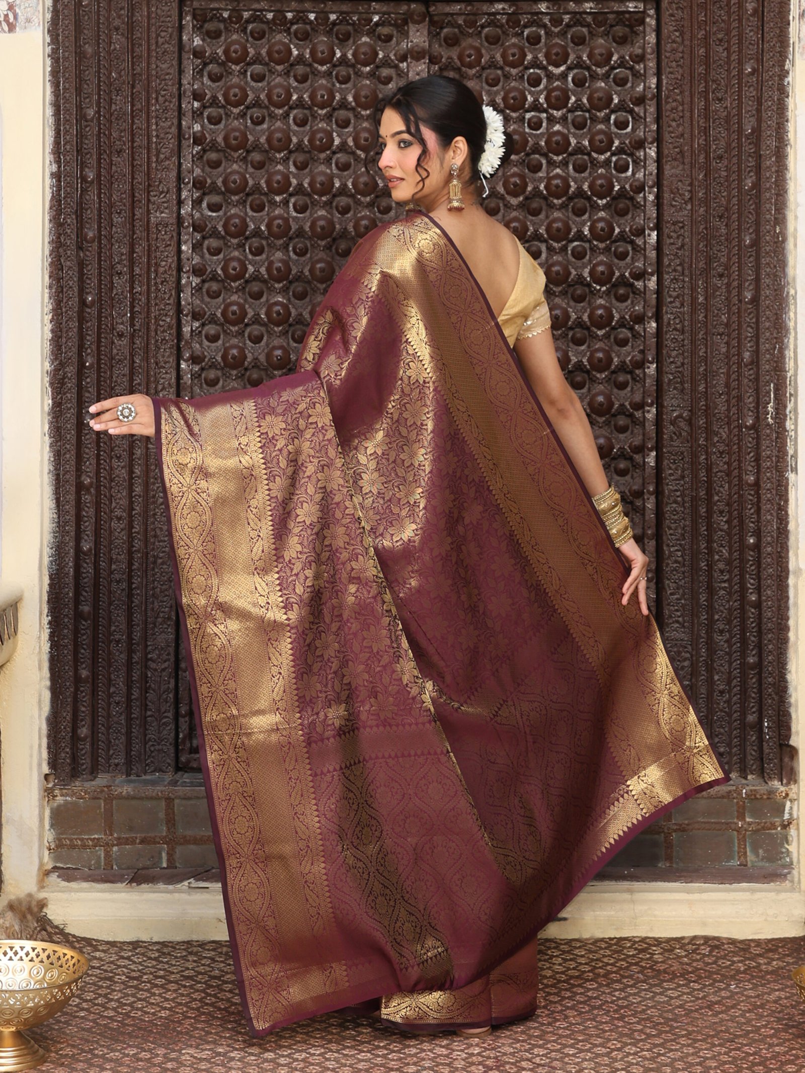 JACQUARD Saree - BROWN - Image 2