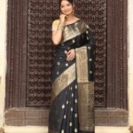 JACQUARD Saree - GREEN
