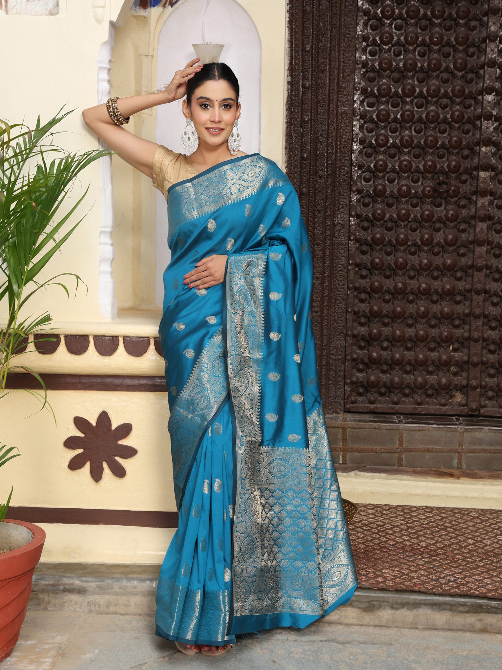 JACQUARD Saree - BLUE - Image 4