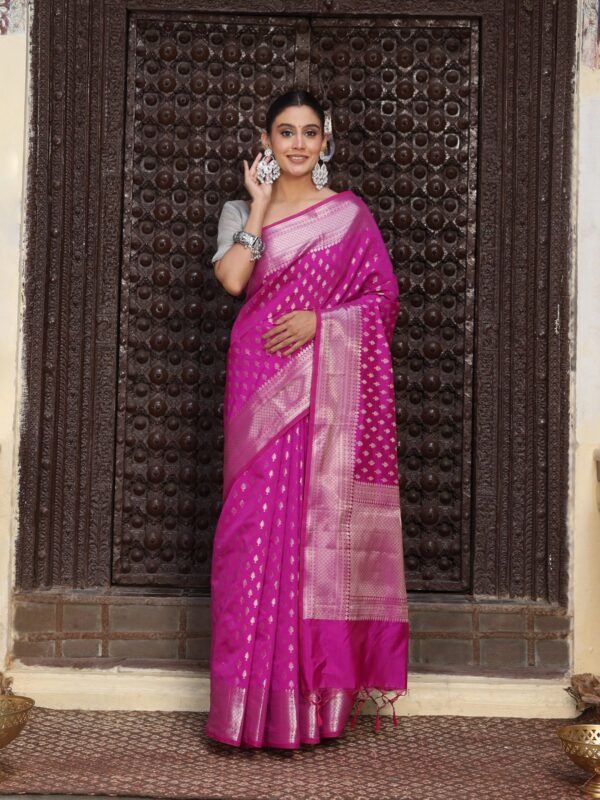 JACQUARD Saree - PINK