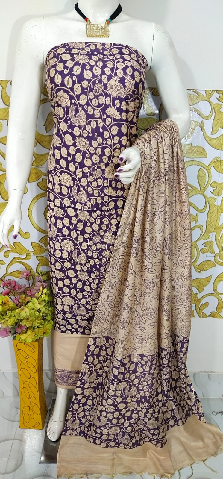 SEMI SILK HAND PRINTED UNSTITCHED DRESS MATERIAL WITH DUPATTAS - Image 2