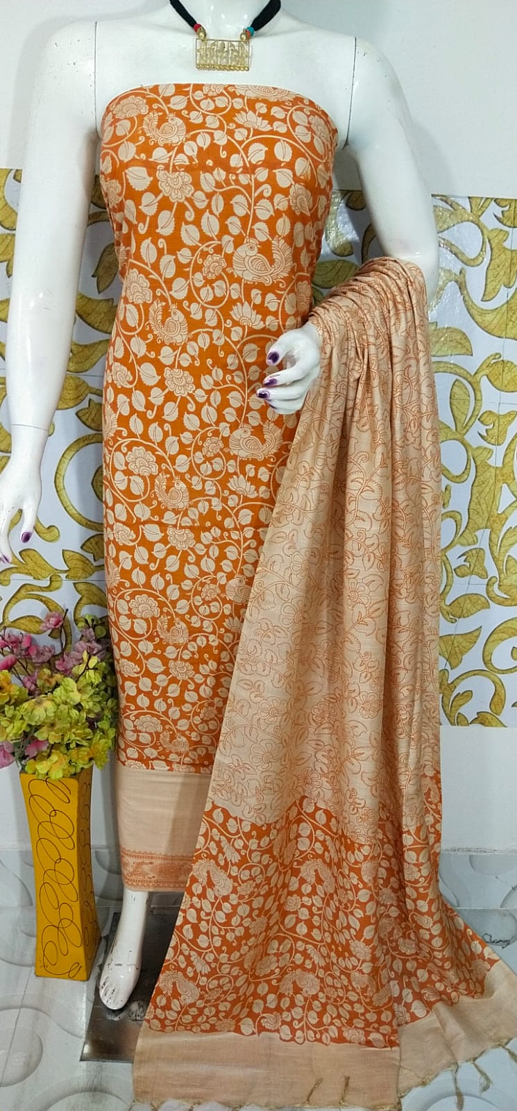 SEMI SILK HAND PRINTED UNSTITCHED DRESS MATERIAL WITH DUPATTAS - Image 2